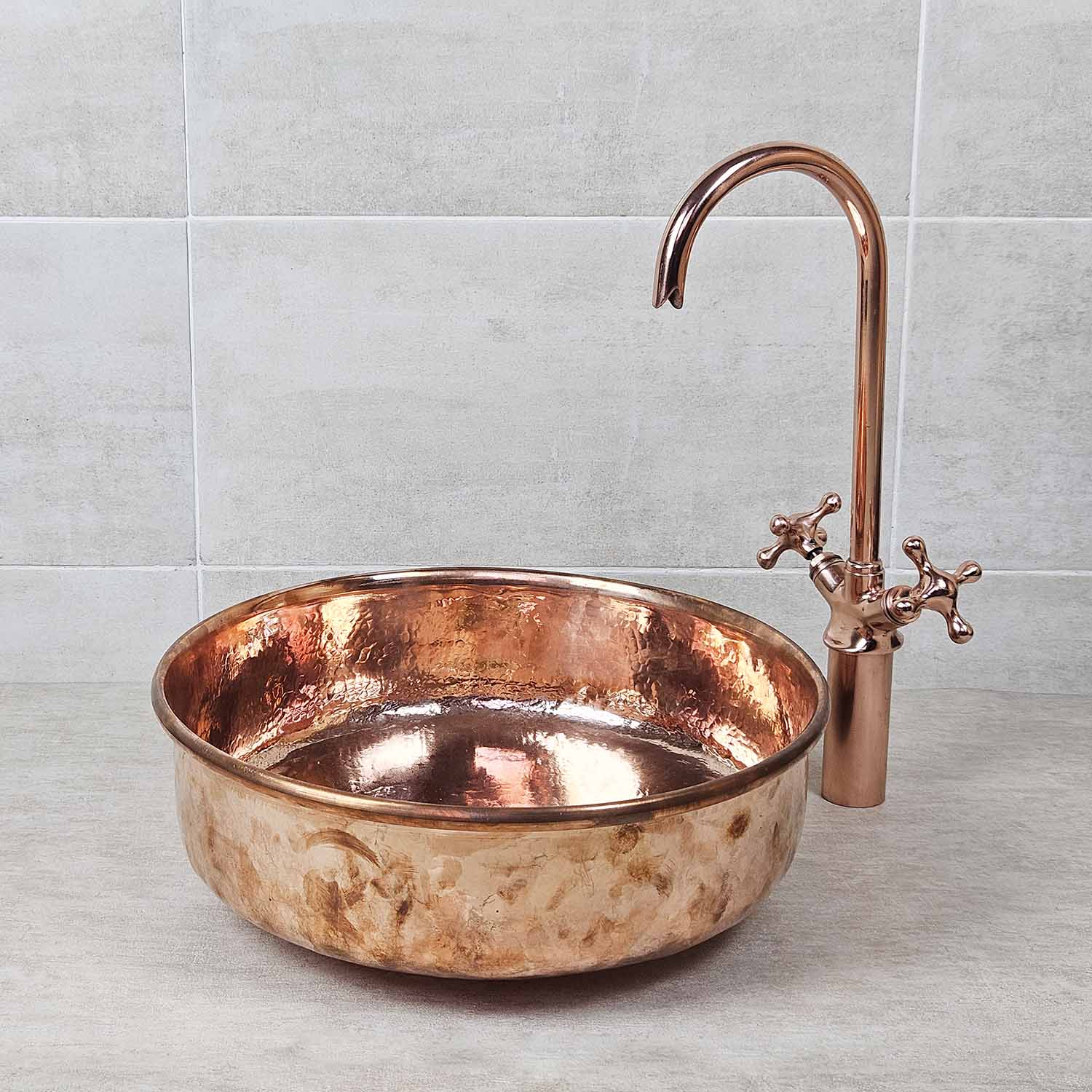 Solid Hammered Copper Bathroom Vessel Sink – Round Interior Washing Basin