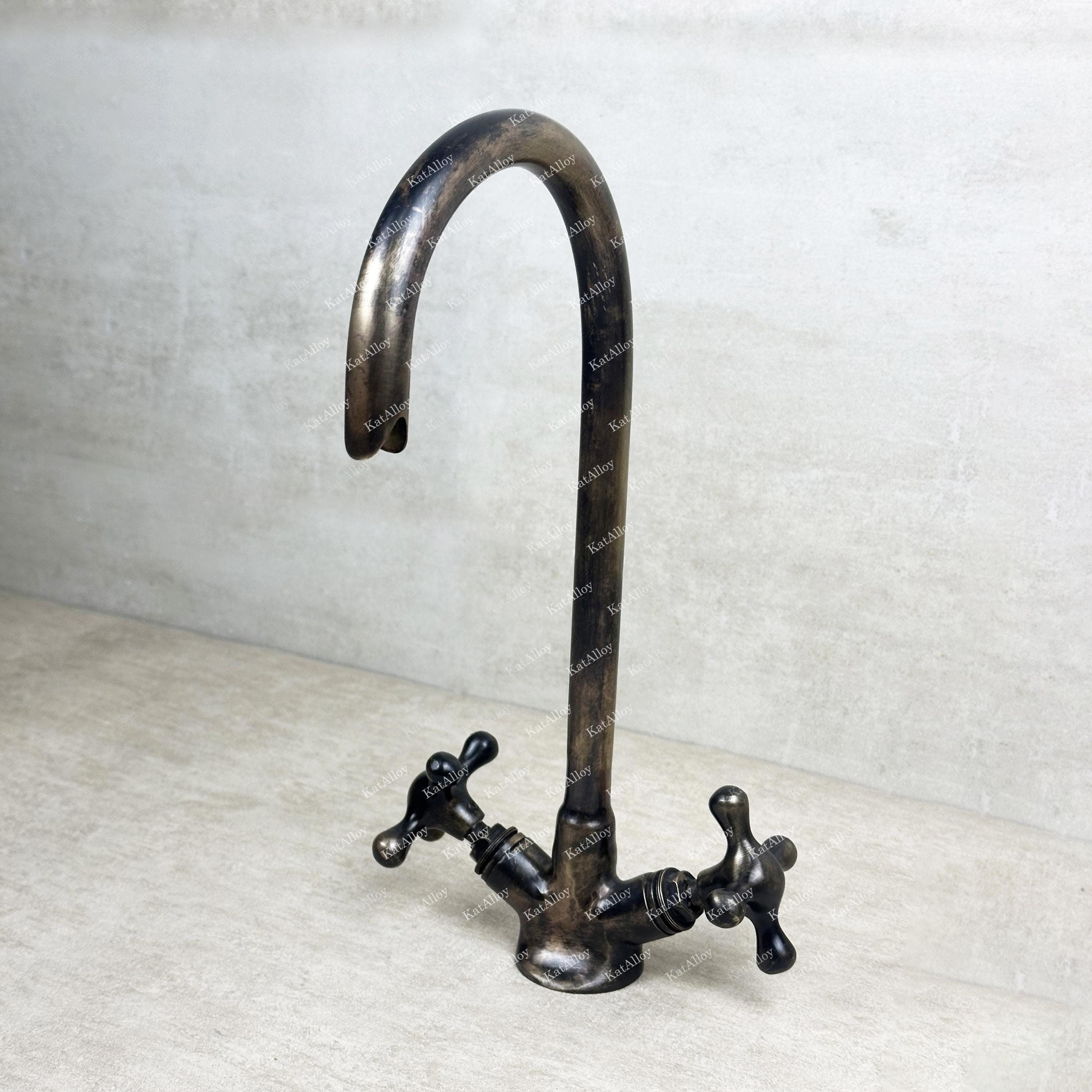 Oil Rubbed Bathroom Faucet with Cross Handles